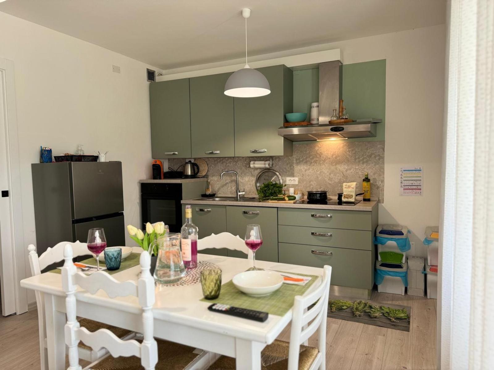 Green House Next - Lovely Apartment For Family And Free Parking เลวิโกแตร์เม ภายนอก รูปภาพ