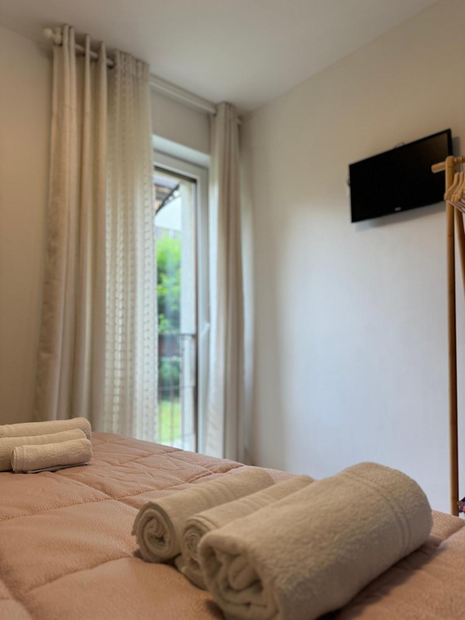Green House Next - Lovely Apartment For Family And Free Parking เลวิโกแตร์เม ภายนอก รูปภาพ