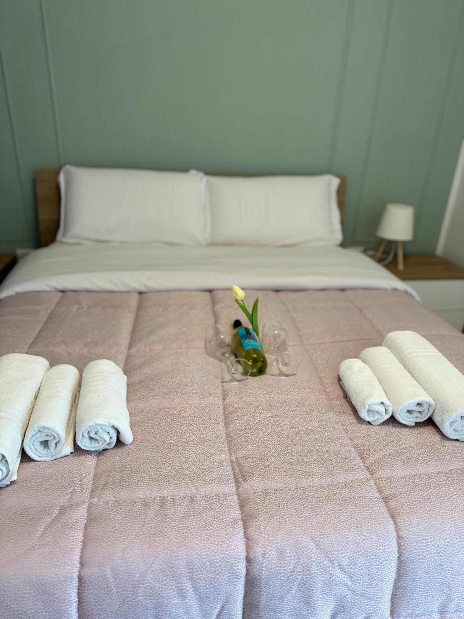 Green House Next - Lovely Apartment For Family And Free Parking เลวิโกแตร์เม ภายนอก รูปภาพ